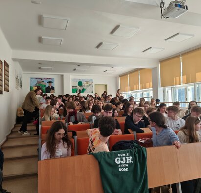 3. Západoslovenský stredoškolský debatný turnaj na OA TN